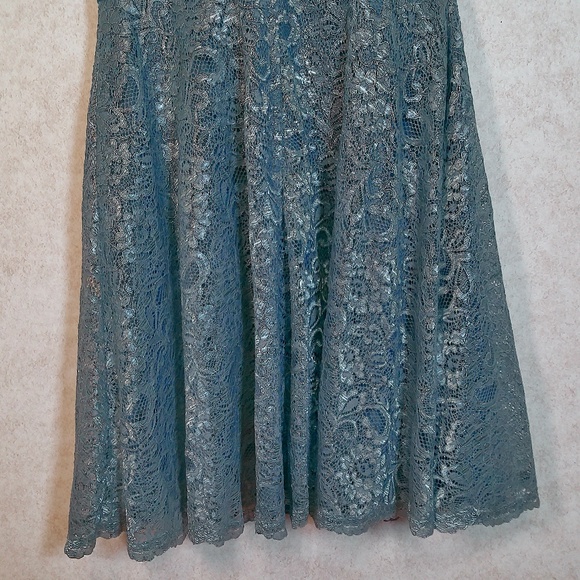 NWT David’s Bridal Steel Blue Short Lace Dress High Neck,V-Back, Lined Size 8 - Picture 8 of 16